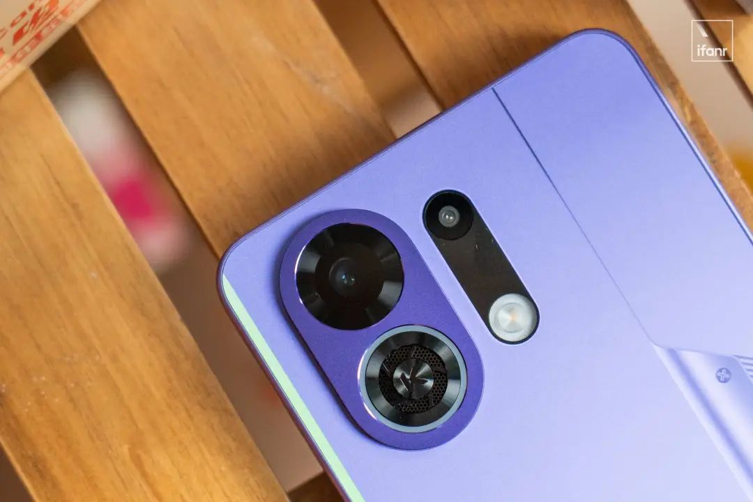 OPPO K13 Turbo Pro 发布:1999 元起售!给性能机加风扇,真的有用吗?