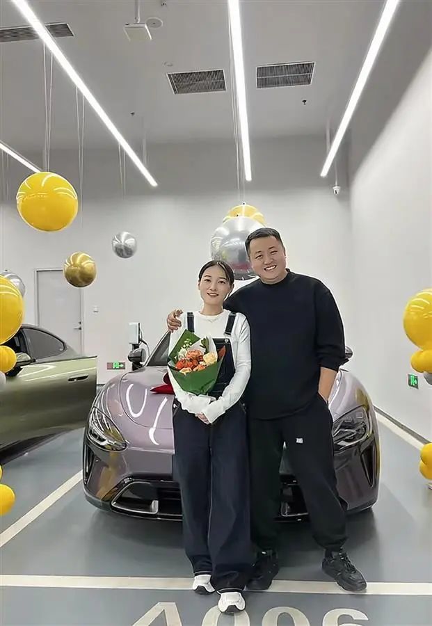 “森山”提车视频截图(图源:个人账号)