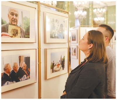 中国抗战艰难时刻,两千多名苏联飞行员来华阻击日寇——鹰击长空 英名永存(铭记历史 开创未来)