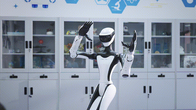 清华校友打造人形机器人最靓小腰精!商场擦鞋熊猫陪玩,订单爆棚