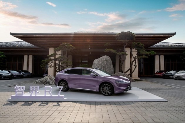 余承东称智界R7领先新Model Y 他们仅是在查漏补缺