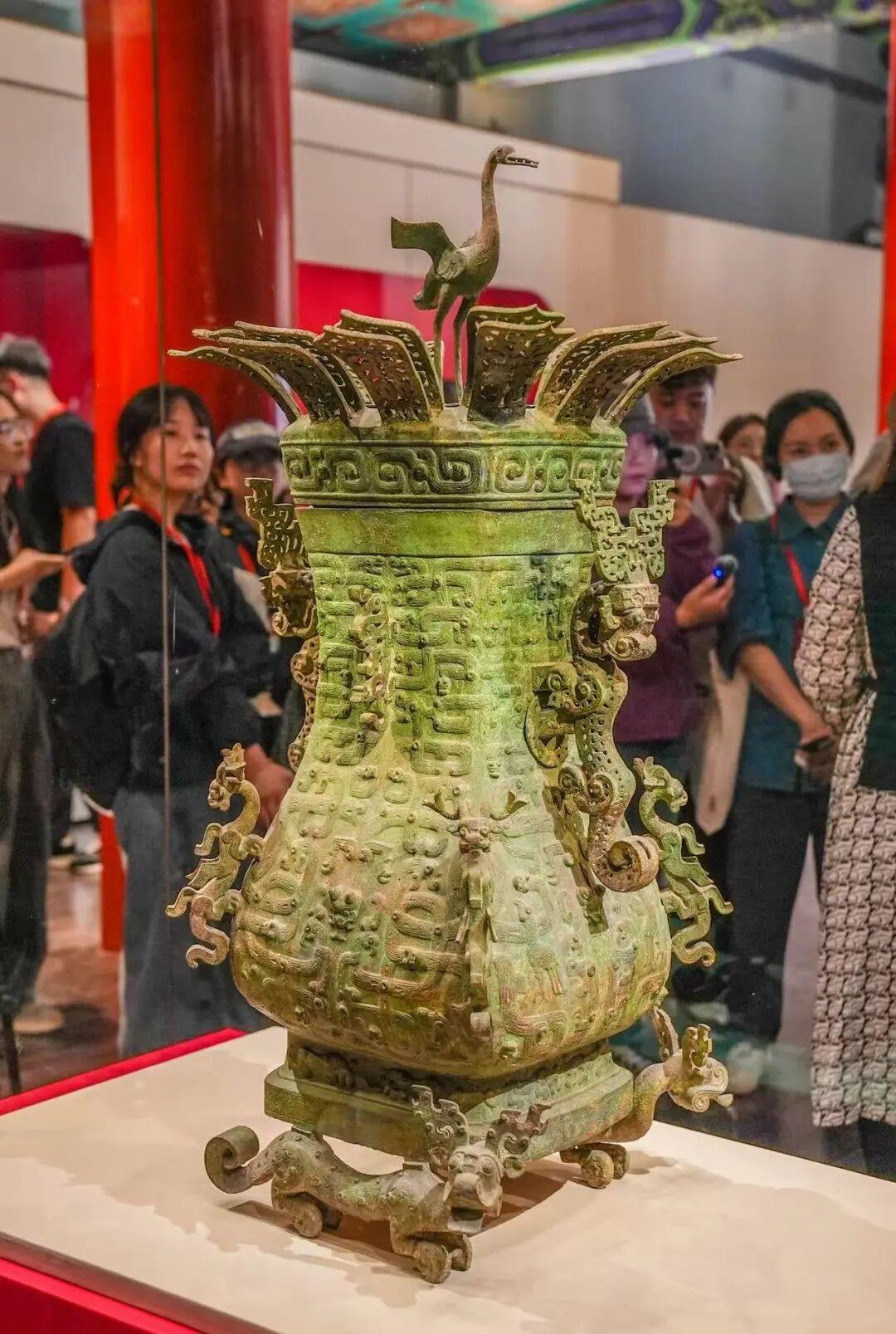 文化中国行·文博日历丨百年守护百年传承 故宫重磅文物中的文脉华光