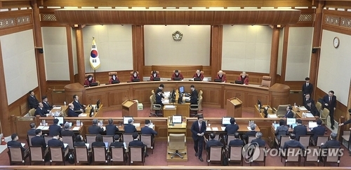 2月20日，在首尔钟路区的宪法法院，尹锡悦弹劾案庭审第十次辩论进行中。 韩联社