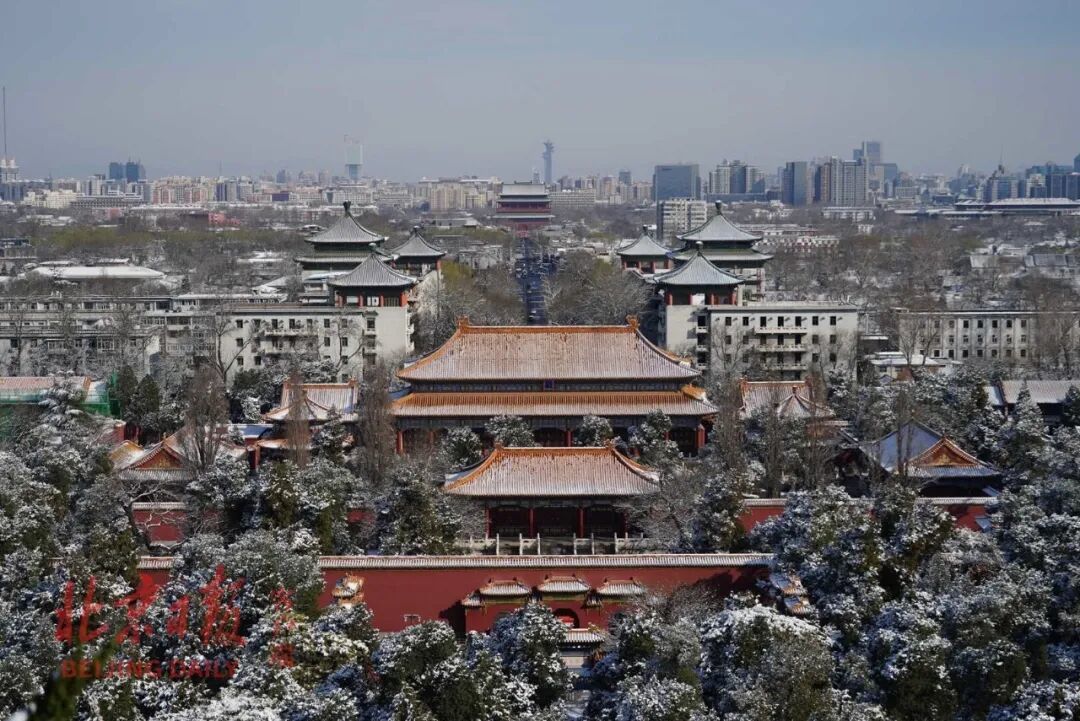 (资料图)景山北望中轴线。北京日报记者 程功 摄