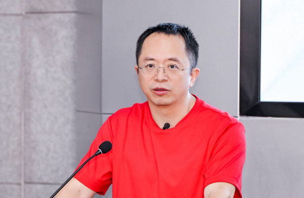 免费送100辆车被喷有门槛！周鸿祎：即日起取消门槛 一步就能参与抽奖
