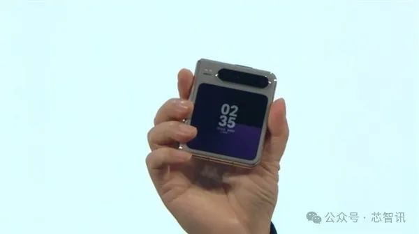 全球首款“阔折叠”新形态手机!华为Pura X正式发布:7499元起