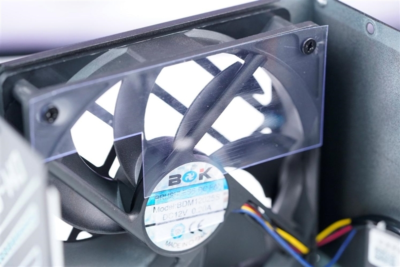 鑫谷数智金牌DM-850G电源评测:双MCU芯片加量不加价!12V输出平稳极限负载超1000W