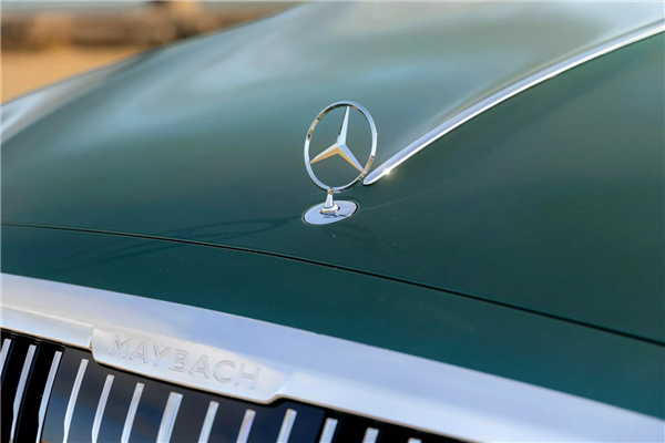 621马力V12大心脏!顶级奢享迈巴赫S680限量版亮相