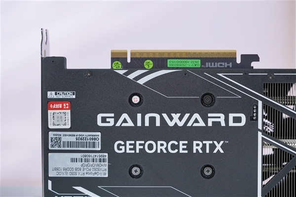双风扇短小精悍!耕升RTX 5050追风OC显卡图赏