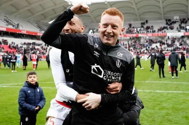 真人FM玩家!南安普顿官宣32岁新帅!他曾在法甲无证执教