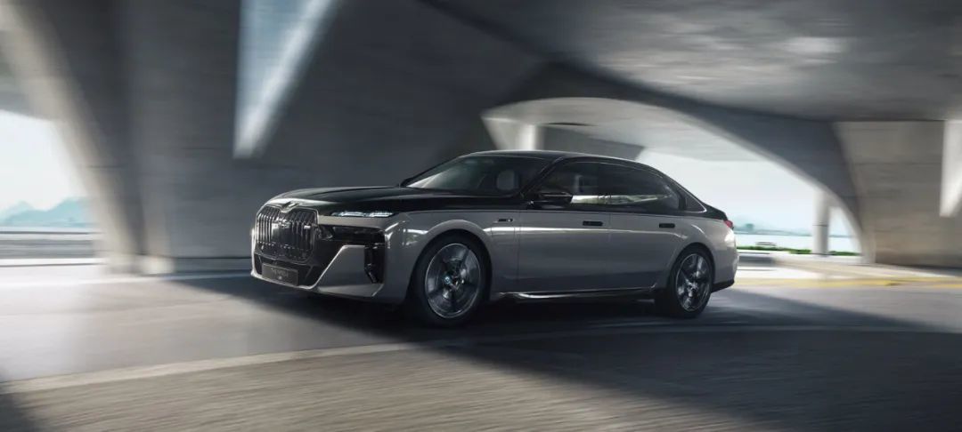 德媒爆料宝马或将重启增程式车型,续航可达1000公里,首款产品为下一代X5