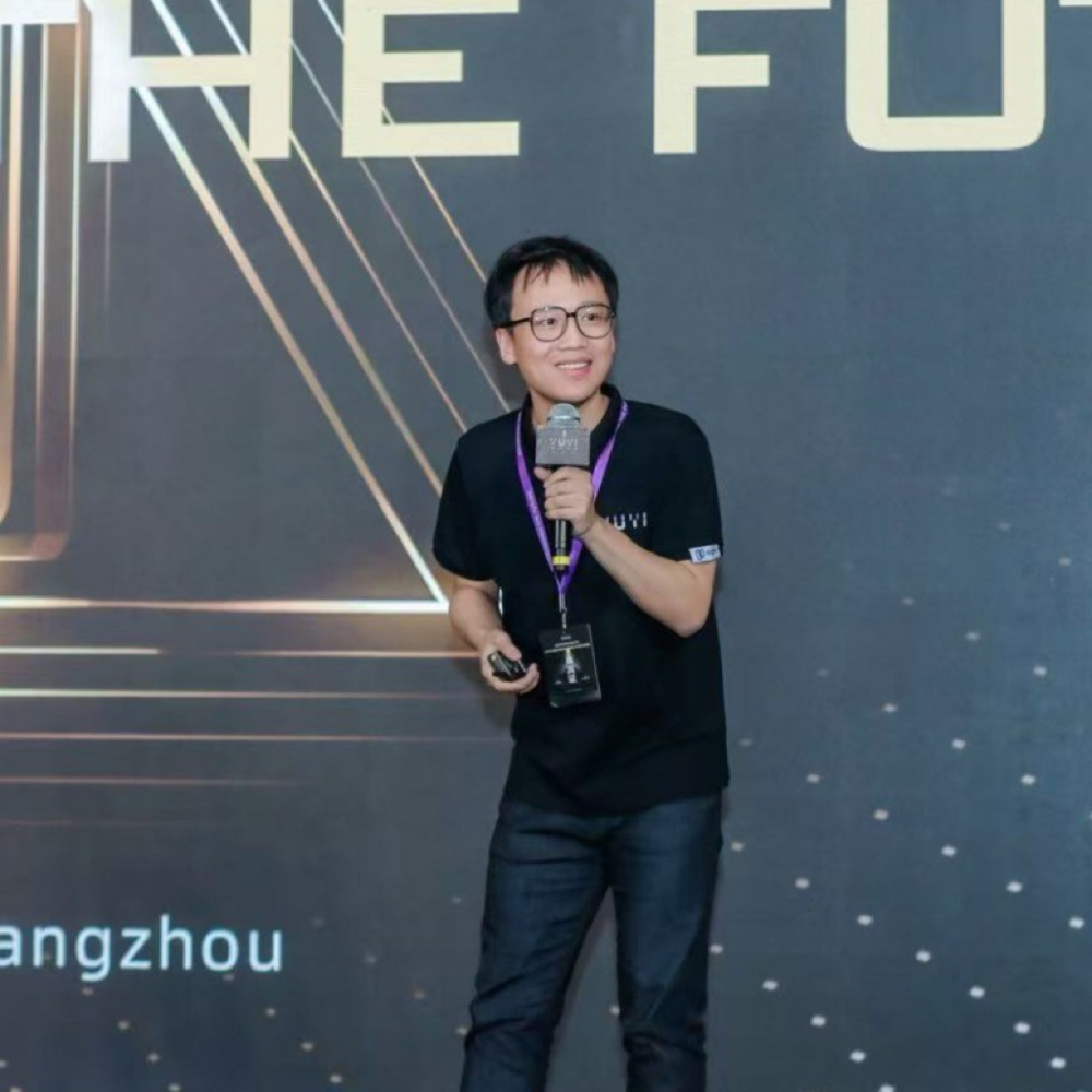 辛顿学生从杭州到硅谷,创业做智能体操作系统,融资数千万美元