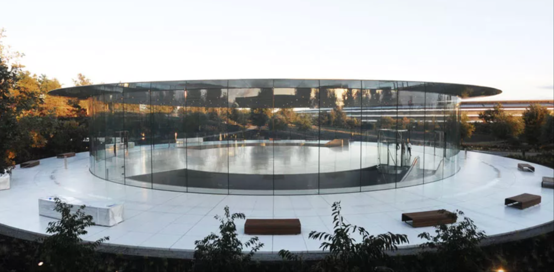 库克罕见打鸡血:AI 革命属于苹果