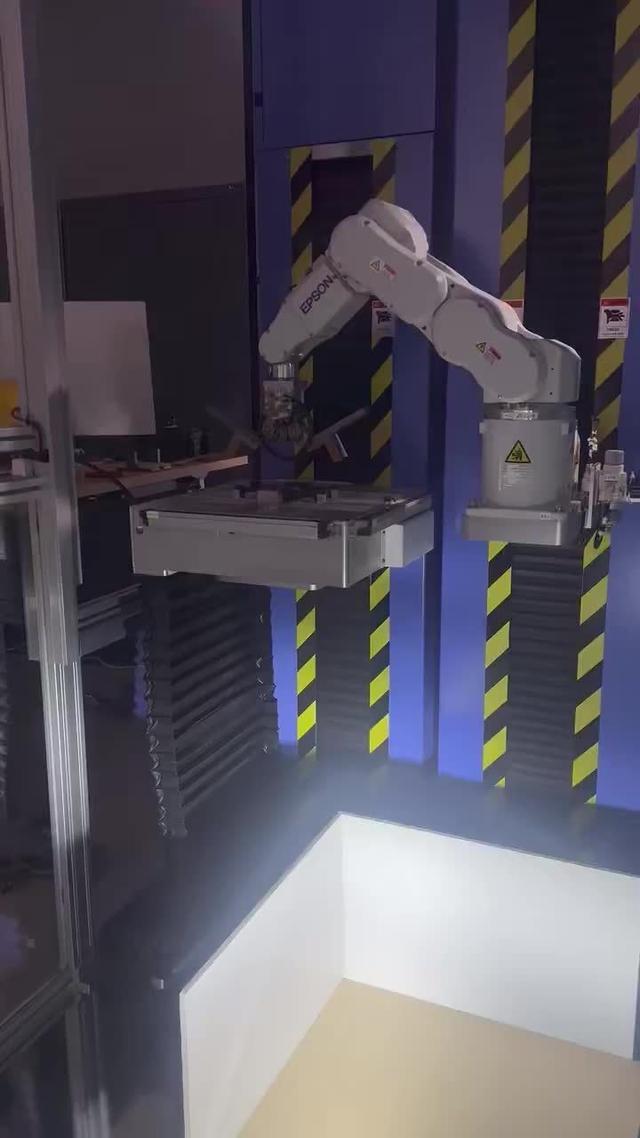 每款iPhone上市前至少需测试10000台,苹果揭秘耐用性测试