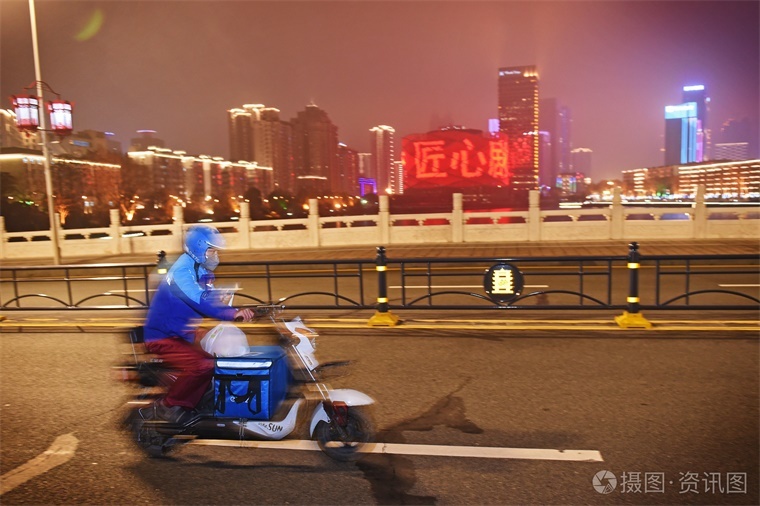 电动自行车“新国标”今起实施!要求具备北斗定位功能,车速超过25km/h强制断电【附电动自行车行业市场分析】