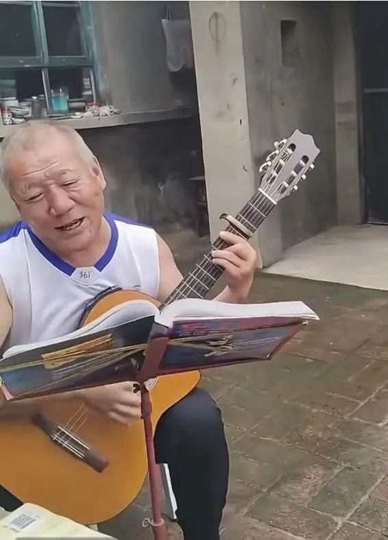 山西55岁男子挑战骑行至海南,出发50天后途中离世,家人发声