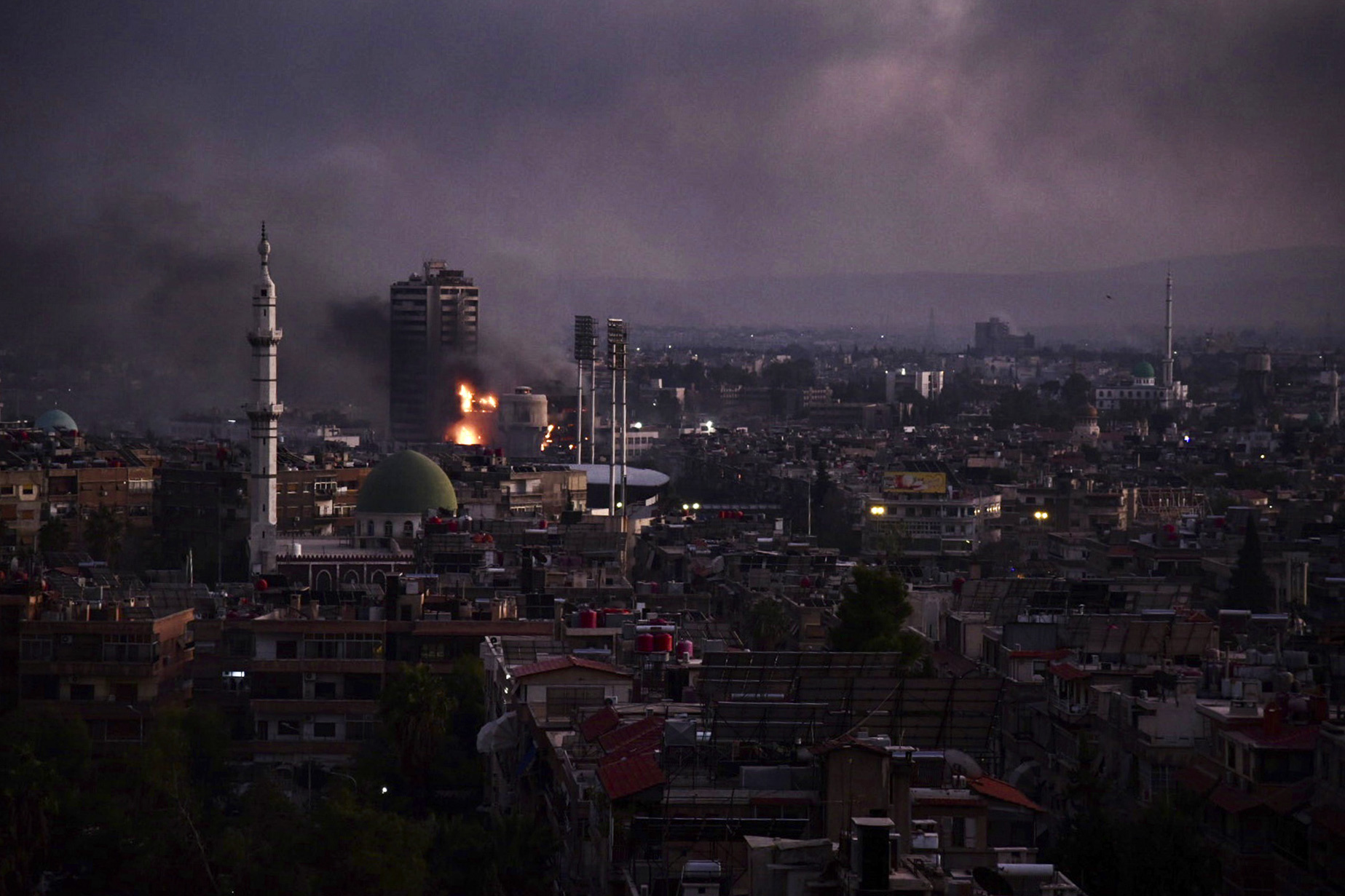 以色列首次承认其特种部队曾突袭叙利亚“导弹工厂”_凤凰网