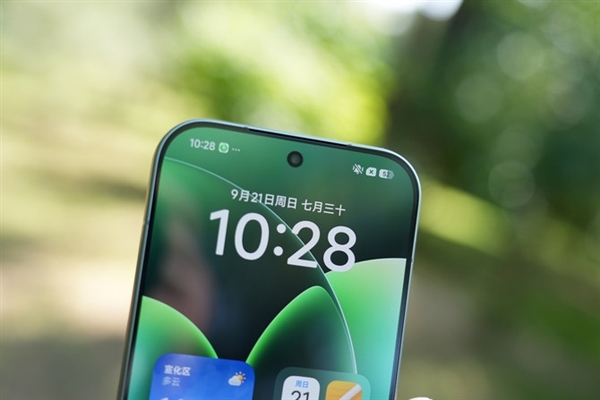 小米17 Pro上手：工业设计颠覆 全面超越iPhone