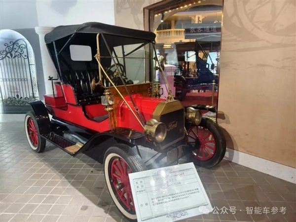 曾为劳斯莱斯设计车身：百年品牌全球首款4排8座纯电MPV上市