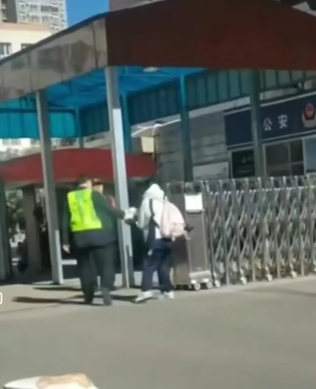 事发现场(视频截图)