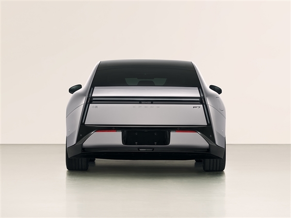 赛博风十足!全新小鹏P7申报:今年最具特色的电车来了