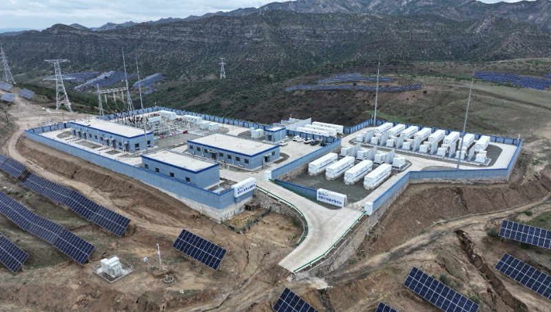 图为内蒙古包头市石拐区明阳祁家坝光储电站。新华网发(郭梓升 摄)