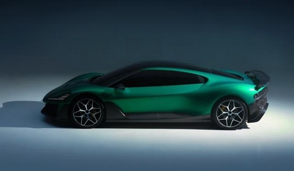 追觅星空计划全新车型官图发布!墨绿车身+点阵尾灯 下月正式亮相