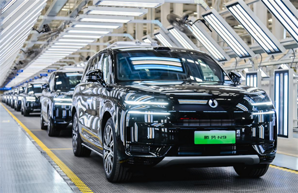 连续八周交付破千!比亚迪腾势N9上市两月销量破万