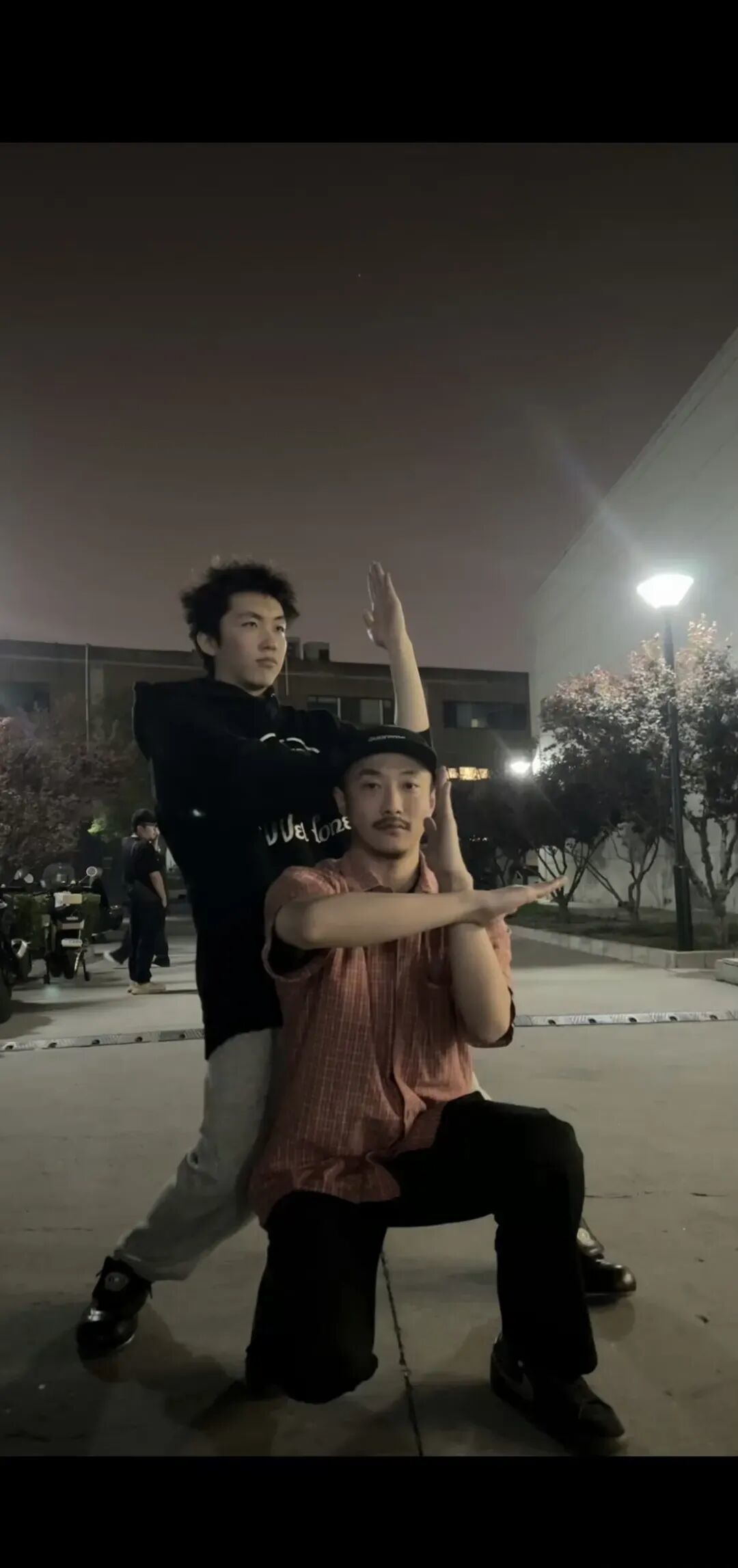 李嘉诚与张兴朝。