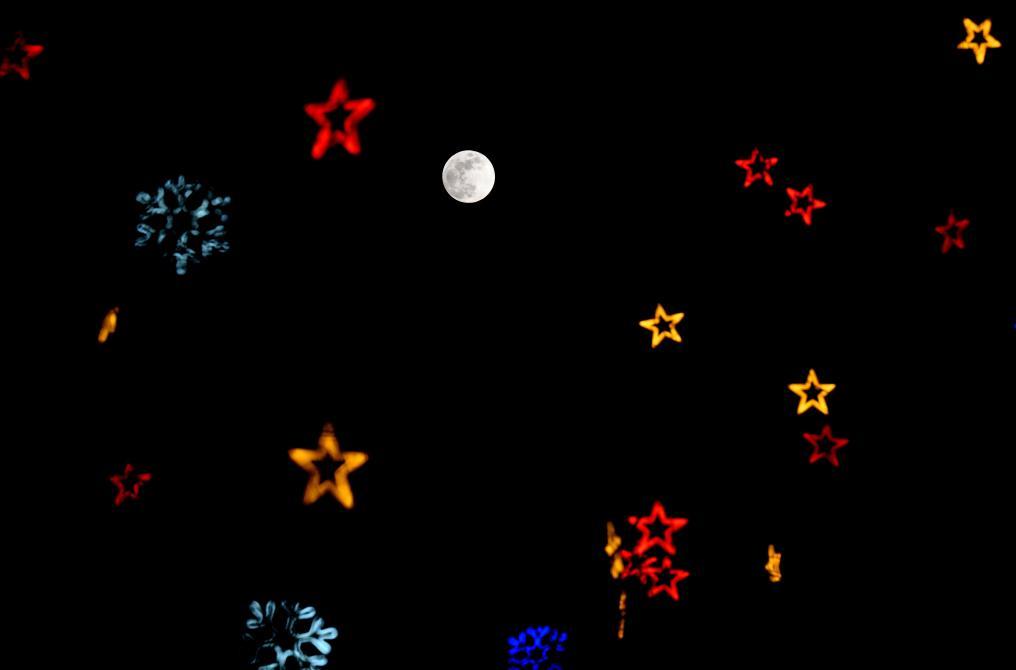 ↑哈尔滨中央大街一隅。新华社记者 李嘉南 摄