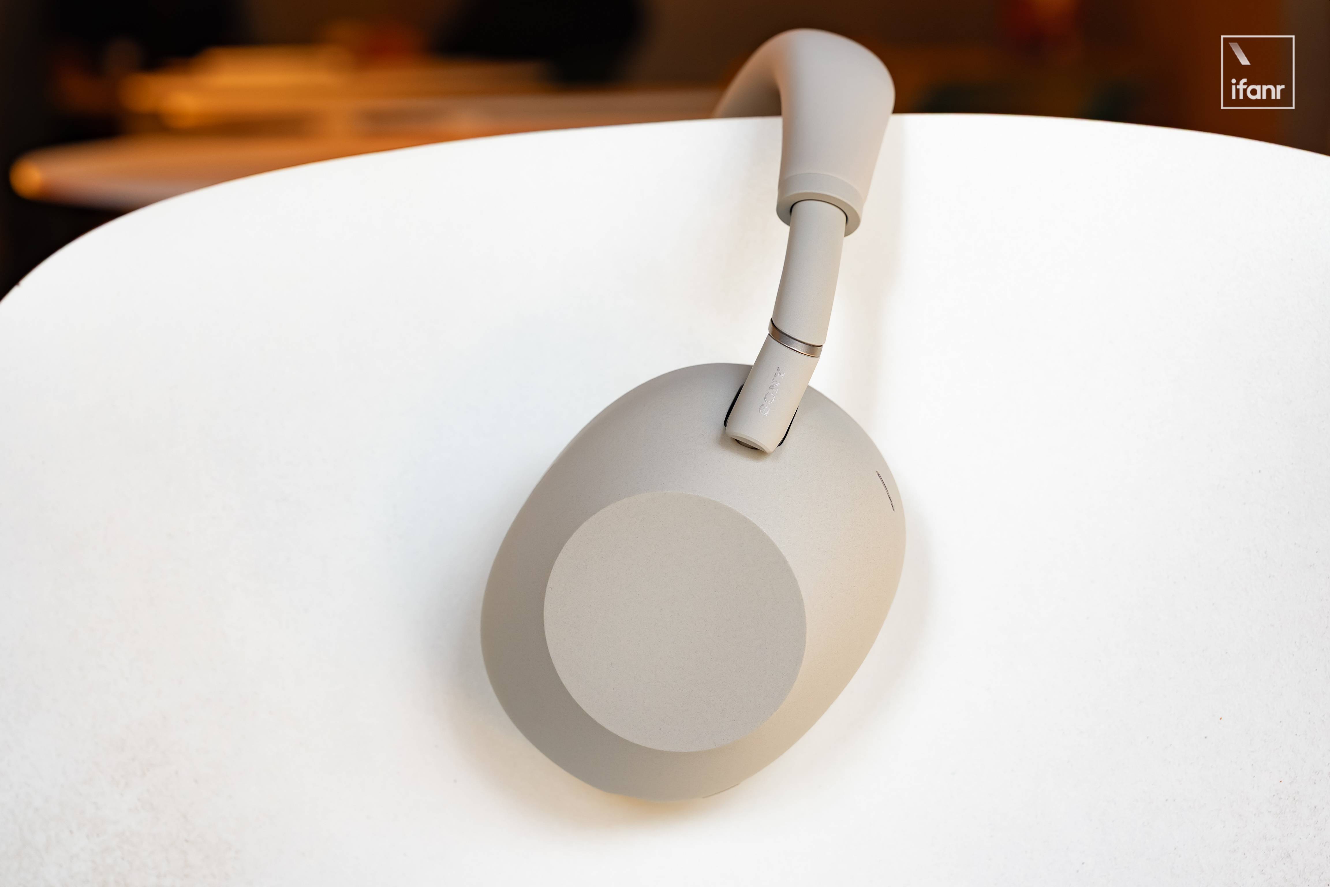 索尼 WH-1000XM6 首发评测:一款迟到三年的索尼旗舰降噪耳机