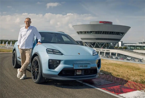 百万里程碑!保时捷Macan第100万辆下线:年销超8.2万台