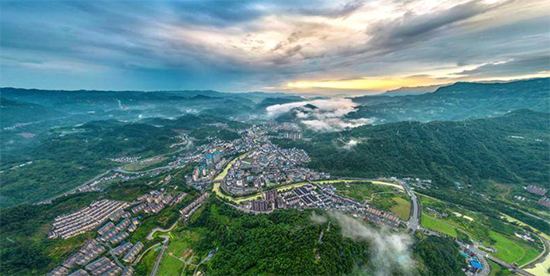 湖北宜昌五峰县城渔洋关镇 湖北日报