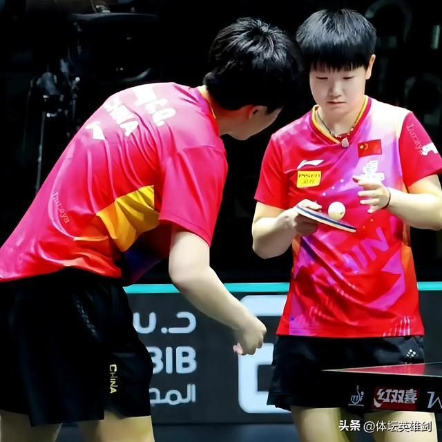 搭档孙颖莎、陈梦、蒯曼都登顶过世界第一!王曼昱锁定奥运资格