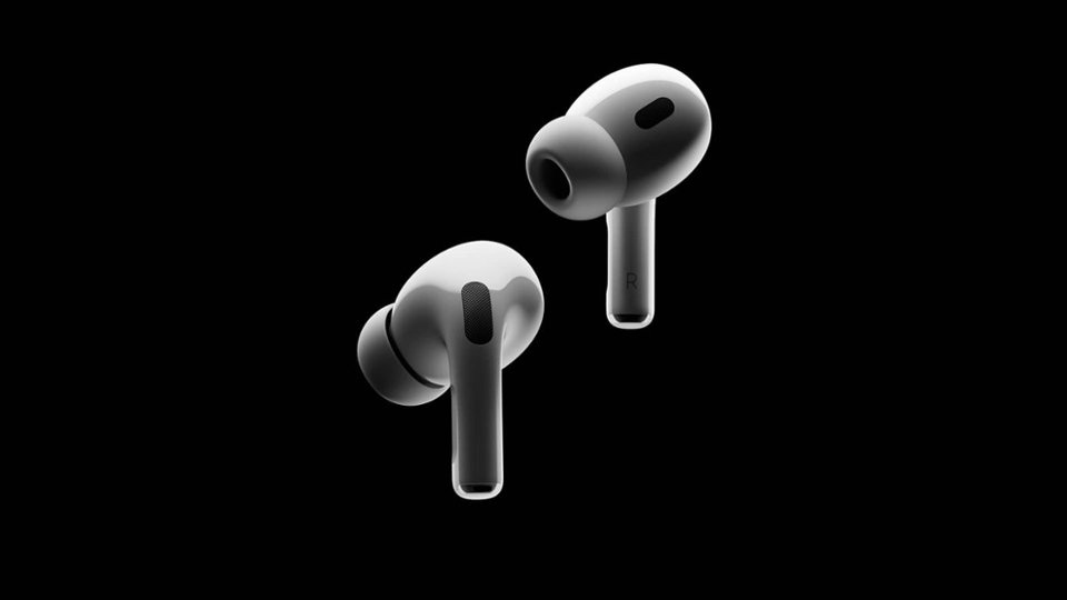 早报|深圳市监局回应翻新机流入百亿补贴/AirPods 或推出实时翻译功能/微信再上新功能:推文评论可分享