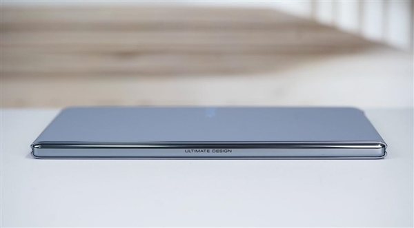 华为首款鸿蒙折叠屏电脑!MateBook Fold非凡大师图赏