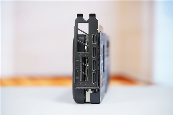 第四代电竞之心!铭瑄RTX 5070 iCraft OC 12G图赏