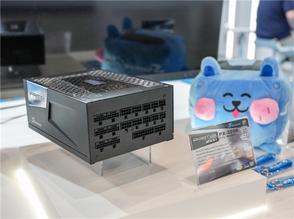 海韵3200W电源配备6个16针接口:杜绝显卡烧毁