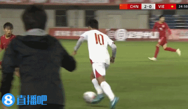 国少连丢两球,遭越南绝平!