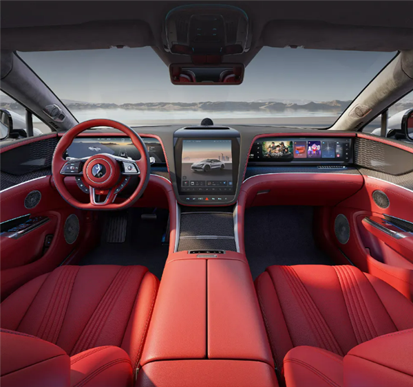 62.8万起 四大黑科技傍身!比亚迪最狠轿车仰望U7开启交付