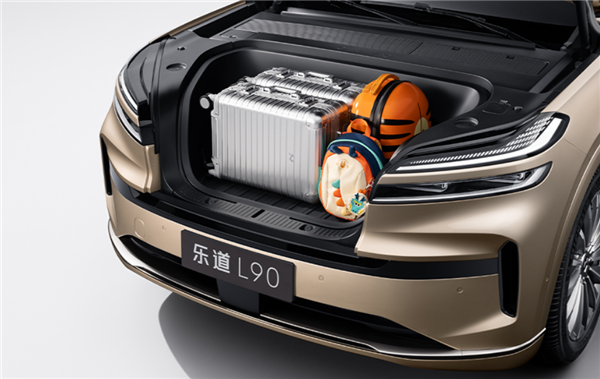 240升超大容积!蔚来乐道L90用上电动前备舱:双击可打开