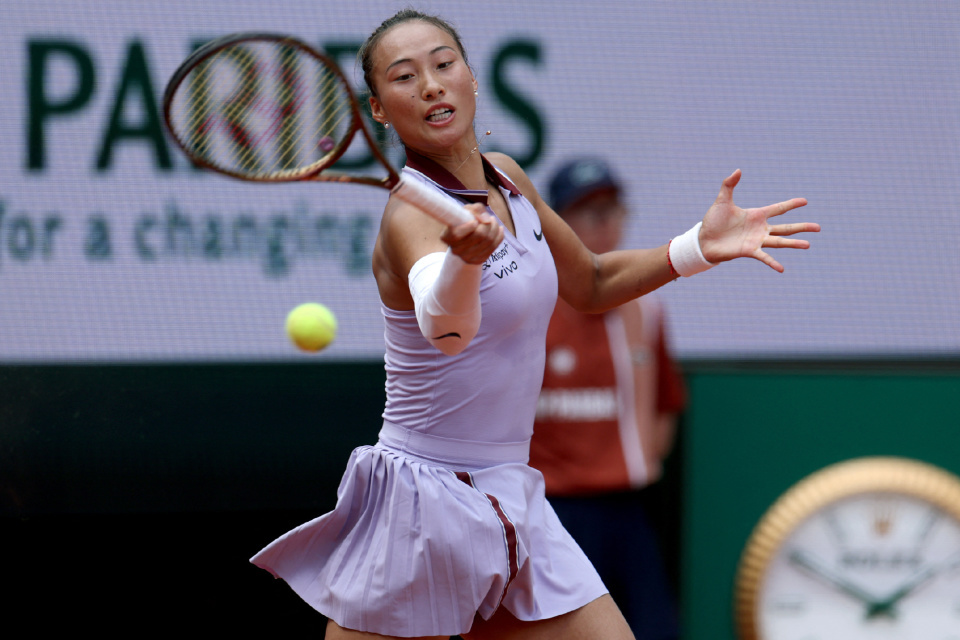 法网八强决出四席!郑钦文将战萨巴,斯瓦泰克25连胜势头正盛