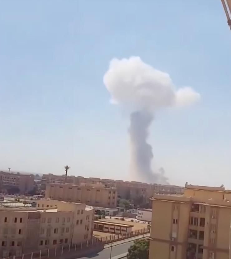 10月13日,开罗东部突发爆炸。 图源:外媒视频截图