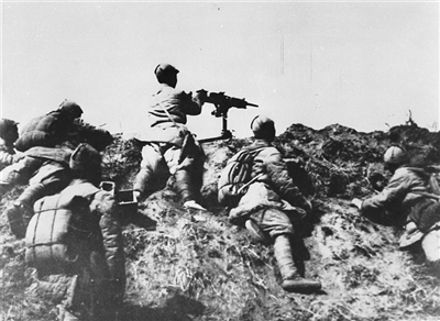 为了民族解放与世界和平