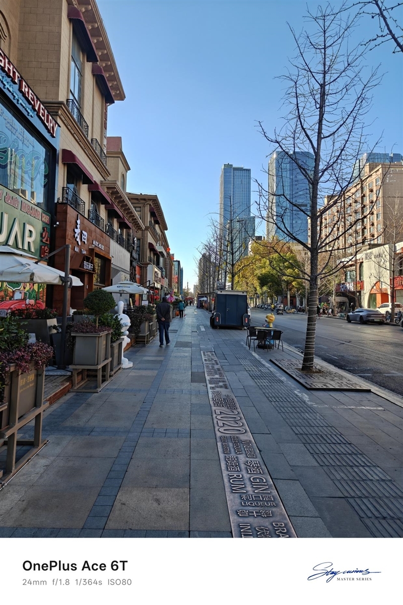 通宵五排都不带电量焦虑!一加ACE6T评测:让充电宝厂家流泪的超长续航