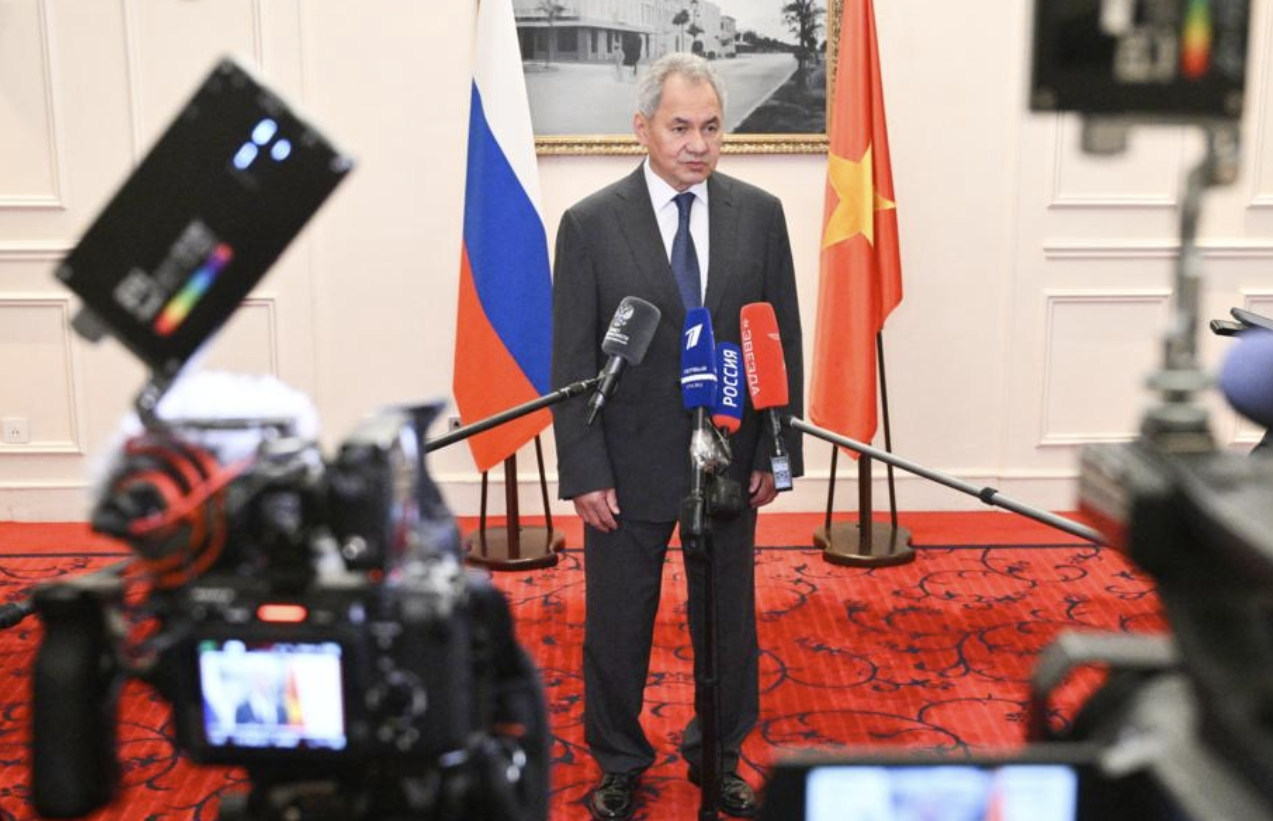 俄罗斯安全会议秘书绍伊古在越南访问。塔斯社