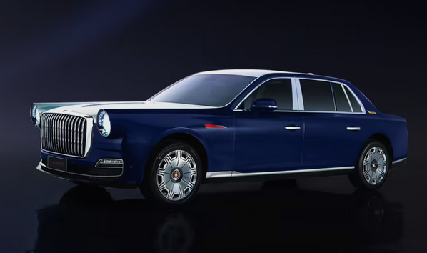 红旗金葵花首辆千万级定制国礼车型交付:车主是个外国人