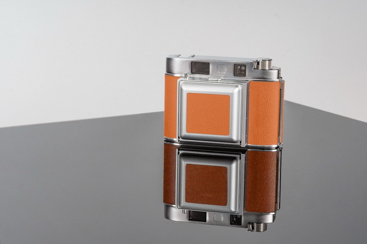 TTartisan-retro-styled-folding-instant-camera-14.jpg