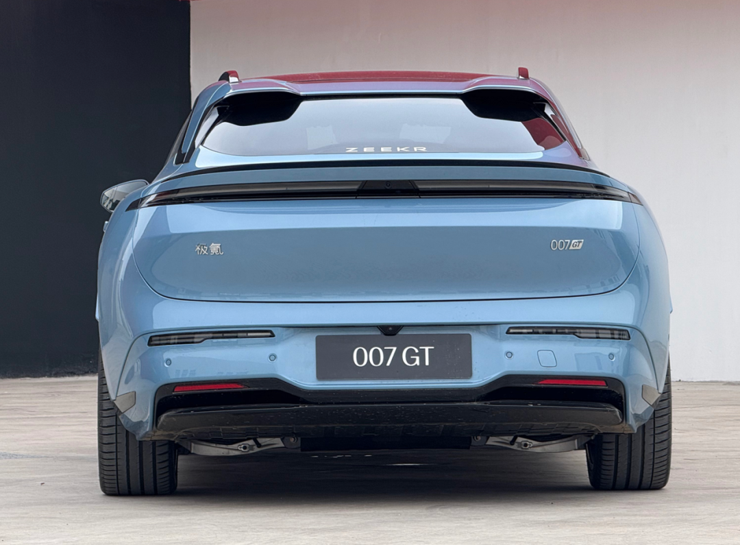 19.99万的007GT,极氪今晚诚意到位了