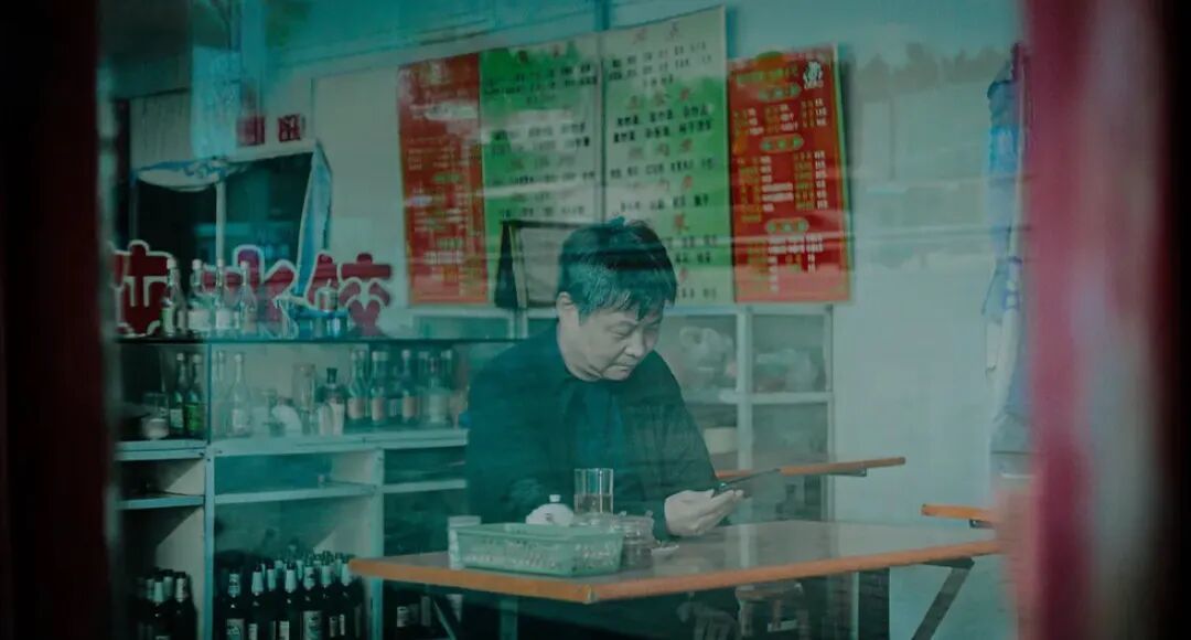 余华/《一直游到海水变蓝》剧照